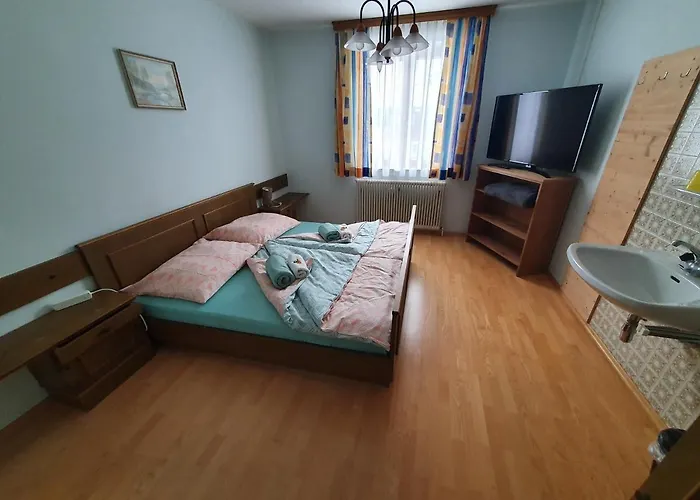 Haus Schattau * Russbach am Pass Gschütt